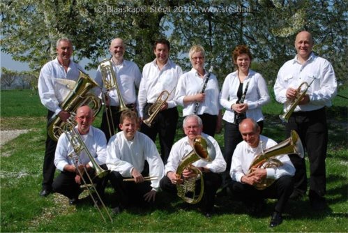 Optreden Blaaskapel in Vortum-Mullem met de Kermis