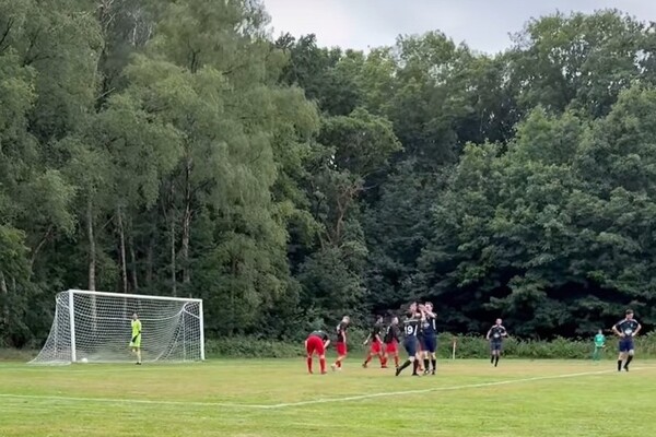 O.N.I. nipt onderuit in Maashees